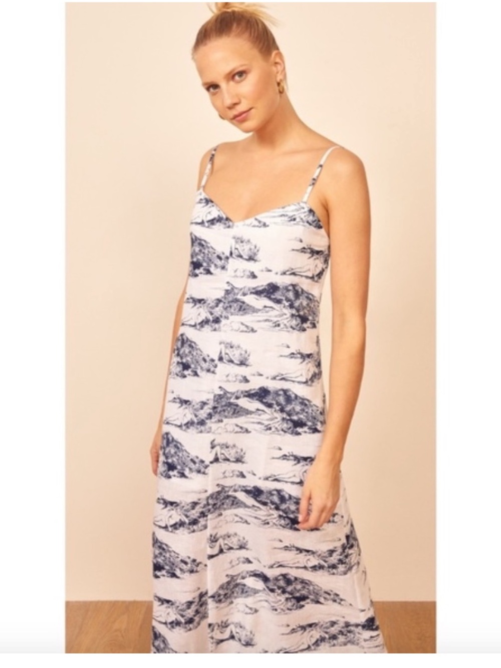 Reformation Giselle linen dress in Covina